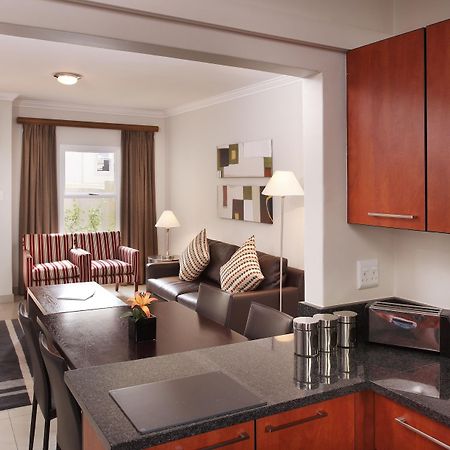 The Capital Villa Sandton Extérieur photo