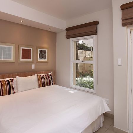 The Capital Villa Sandton Extérieur photo