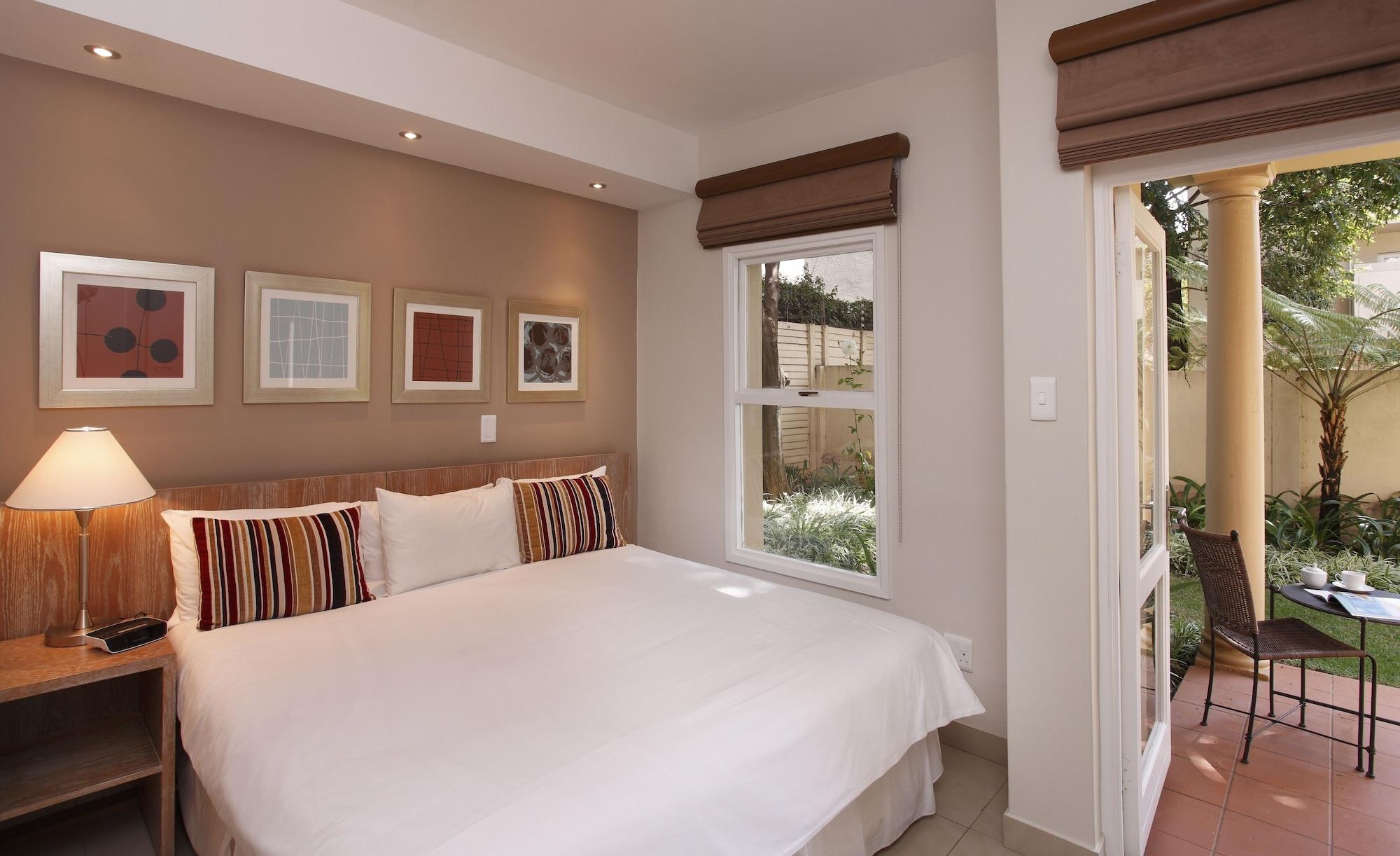 The Capital Villa Sandton Extérieur photo